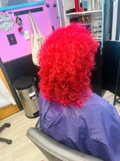 Jellyfish Cut on Curly Hair